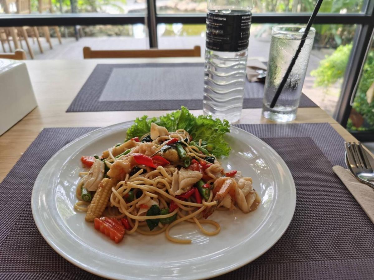 Interpark Hotel & Residence, Eastern Seaboard Rayong Extérieur photo